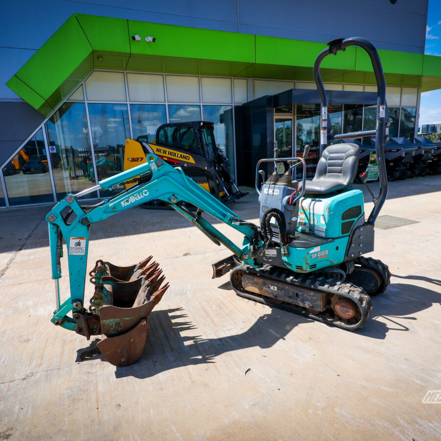 KOBELCO SK008 EXCAVATOR