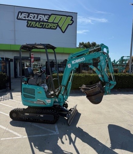 KOBELCO SK17SR-6 EXCAVATOR