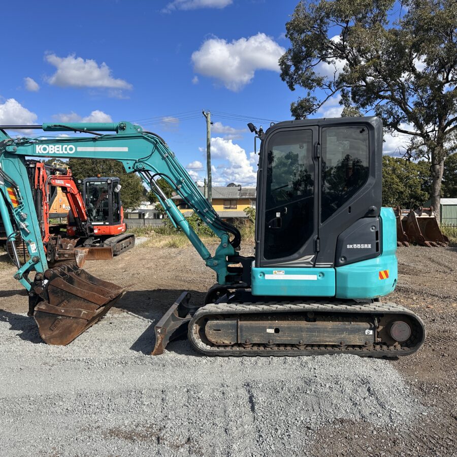 KOBELCO SK55SRX-7 EXCAVATOR